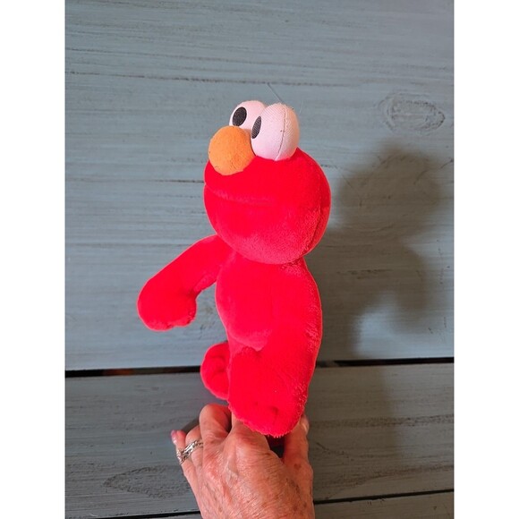 Sesame Street Elmo 10" Poseable Plush Doll Stuffed Doll Poses Children's Red Toy - Picture 2 of 8